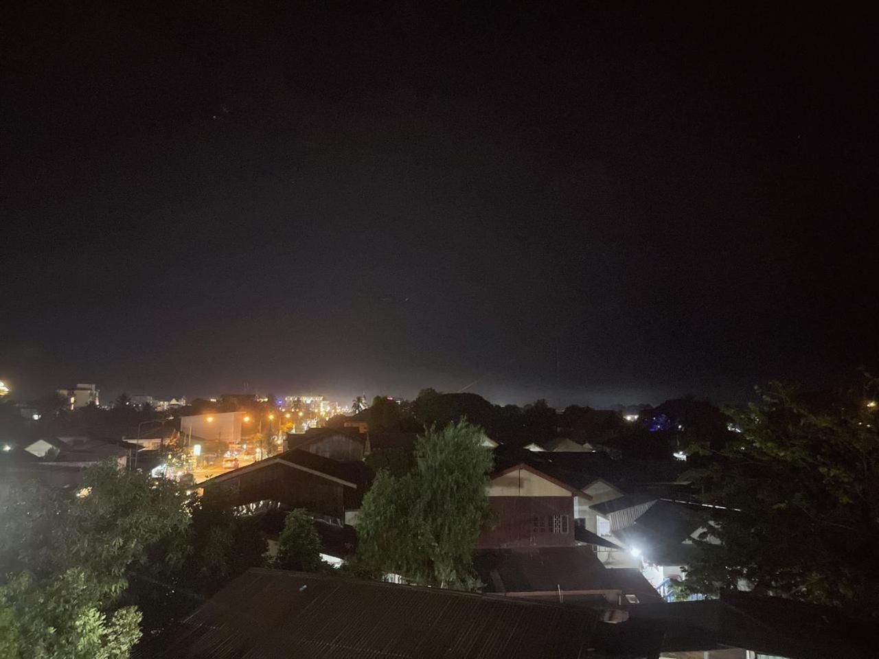 Smile Guesthouse Vangvieng Vang Vieng Ngoại thất bức ảnh